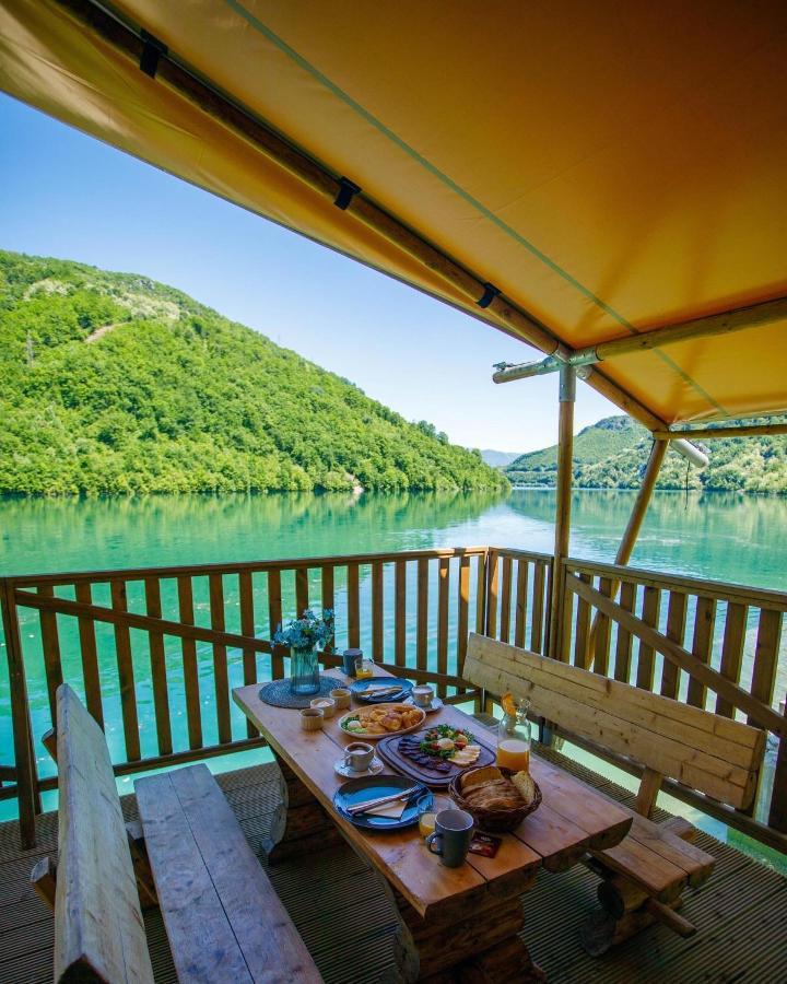 Hotel Glamping Bagrem à Jablanica Extérieur photo