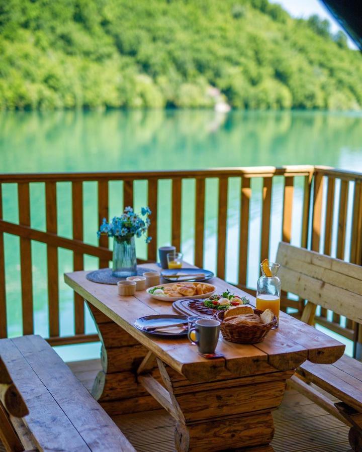 Hotel Glamping Bagrem à Jablanica Extérieur photo