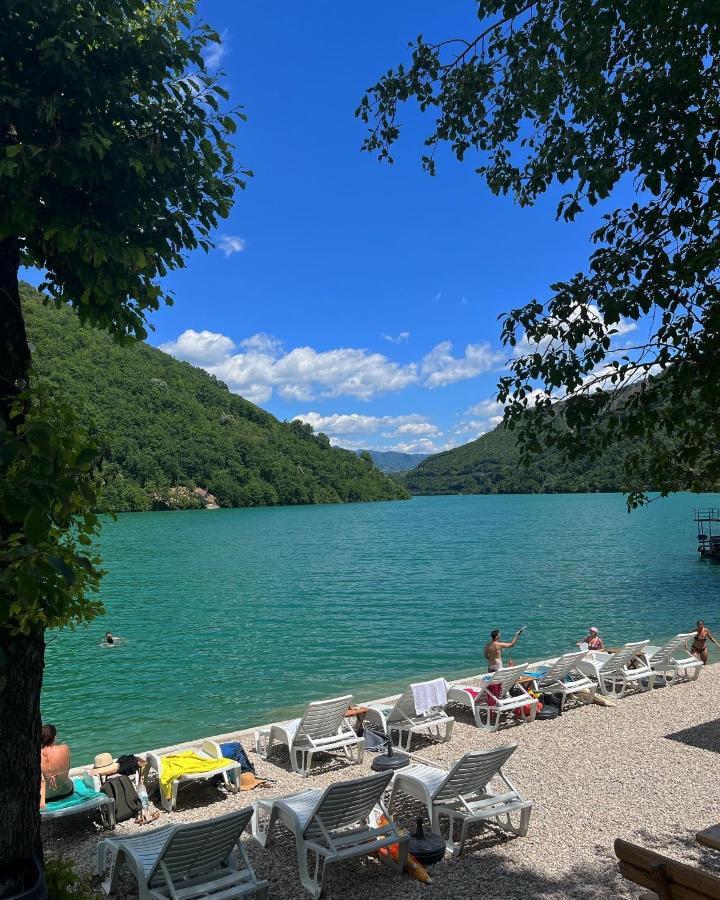 Hotel Glamping Bagrem à Jablanica Extérieur photo