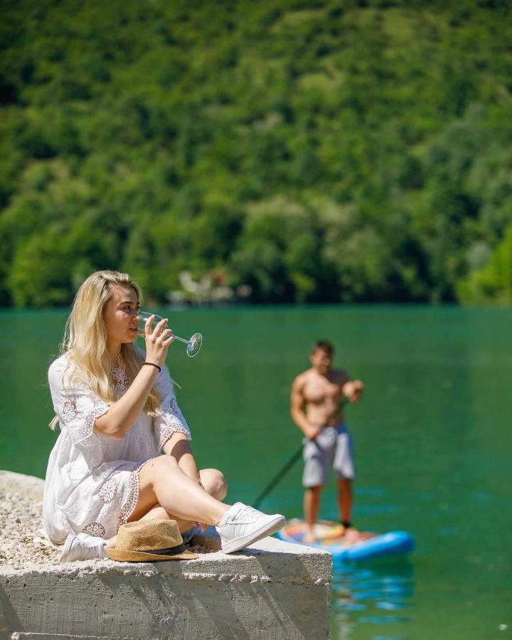 Hotel Glamping Bagrem à Jablanica Extérieur photo