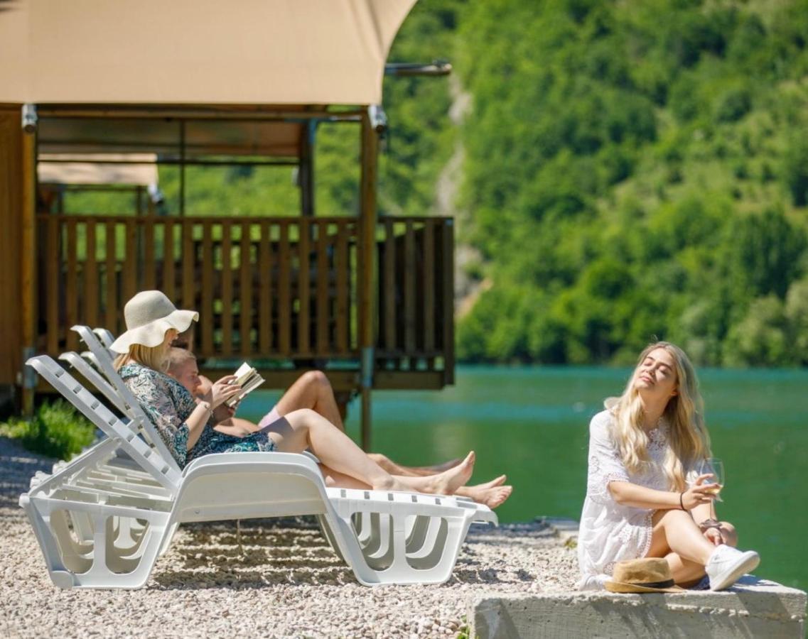 Hotel Glamping Bagrem à Jablanica Extérieur photo