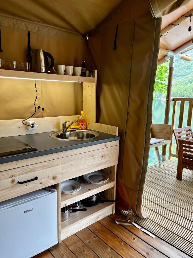 Hotel Glamping Bagrem à Jablanica Extérieur photo